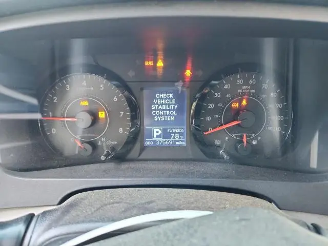 2015 TOYOTA SIENNA LE  