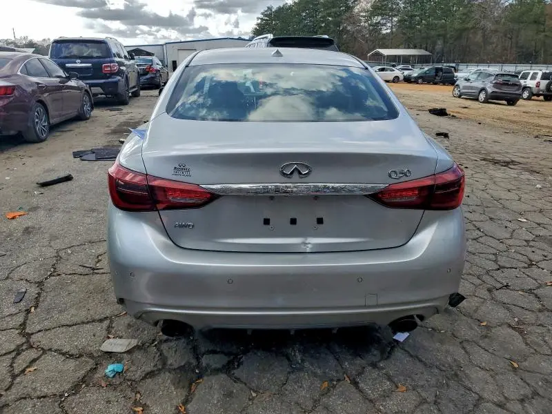 2018 INFINITI Q50 LUXE  