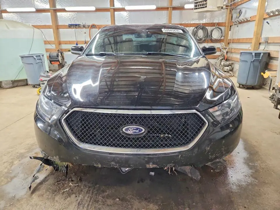 2016 FORD TAURUS SHO  