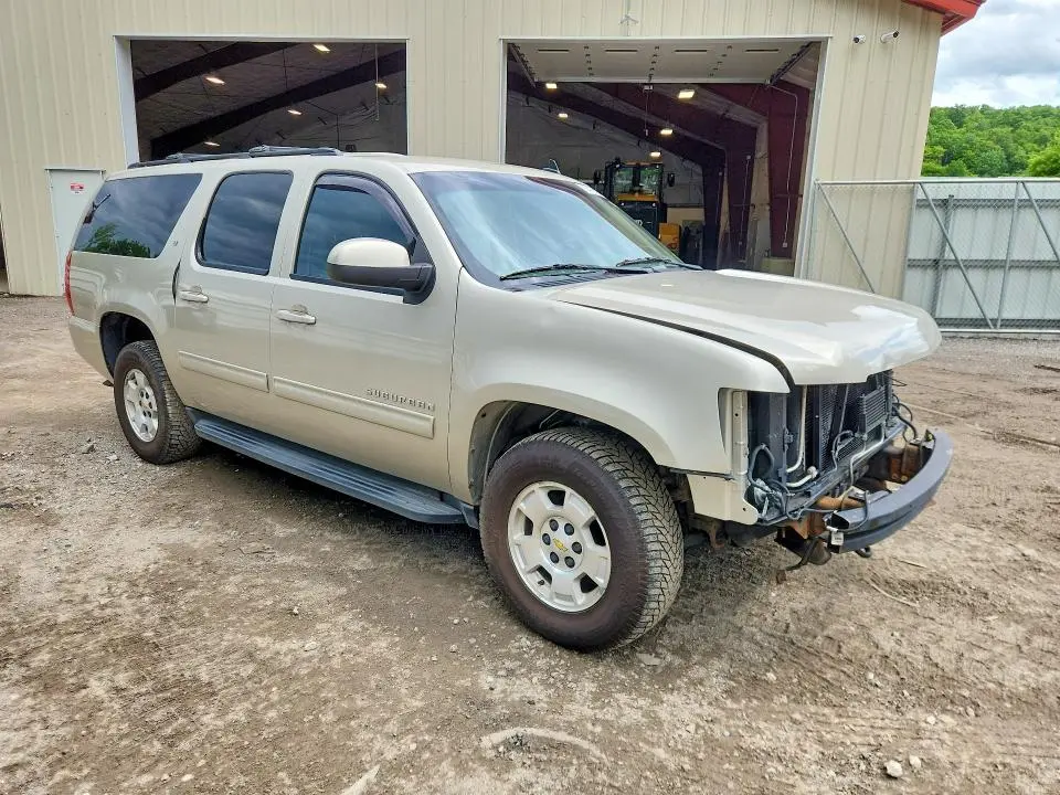 2013 CHEVROLET SUBURBAN K1500 LT  