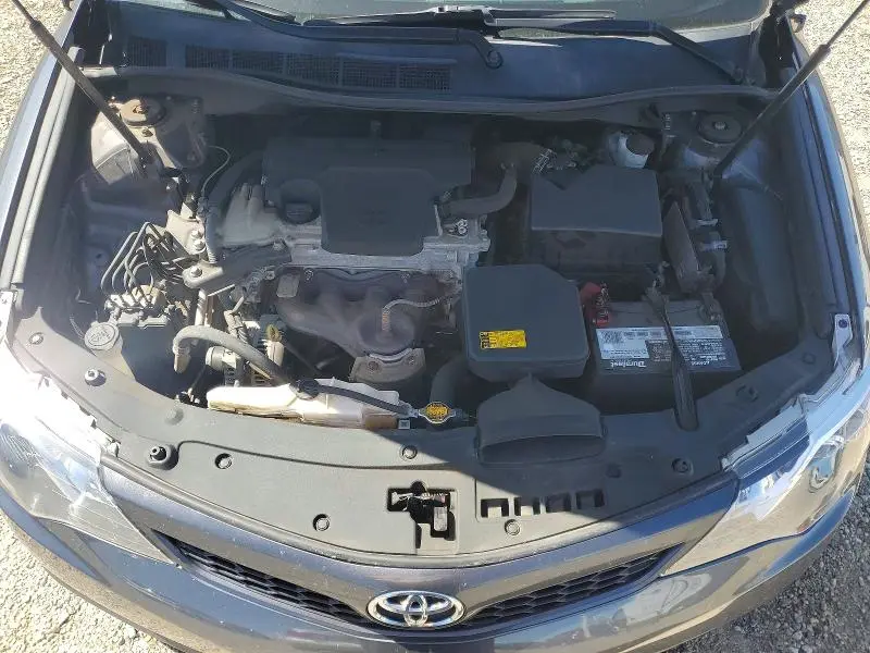 2012 TOYOTA CAMRY SE  