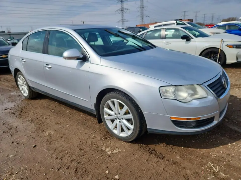 2010 VOLKSWAGEN PASSAT KOMFORT  