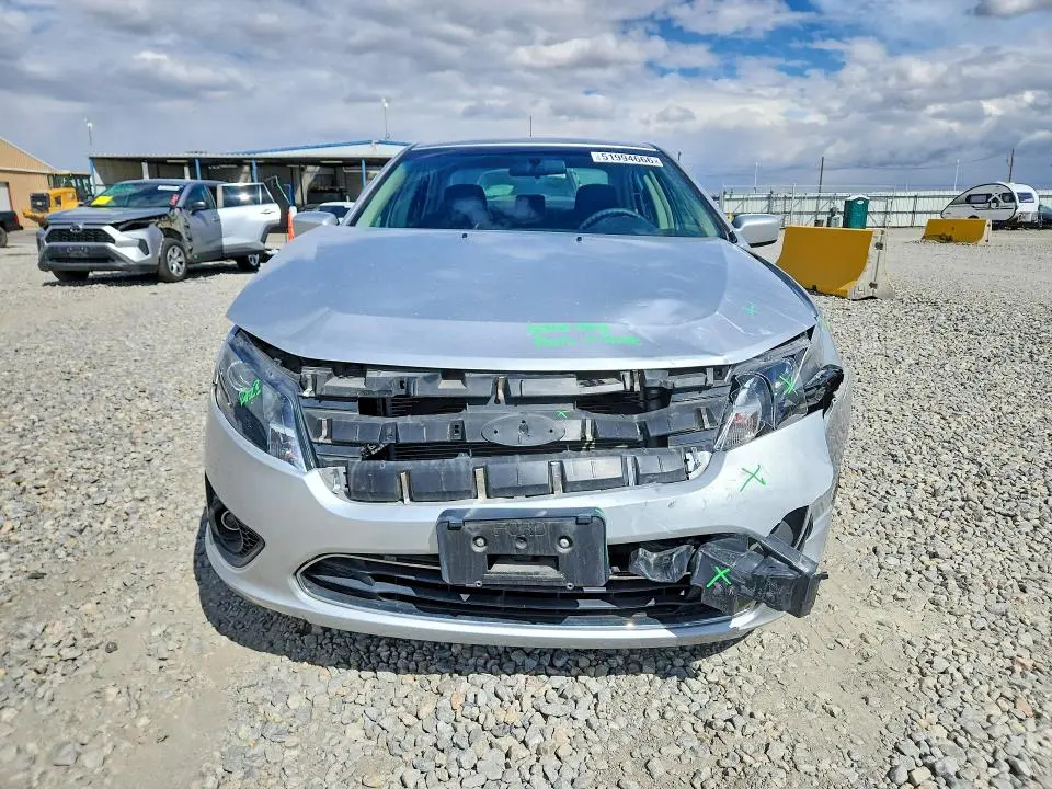 2011 FORD FUSION SE  