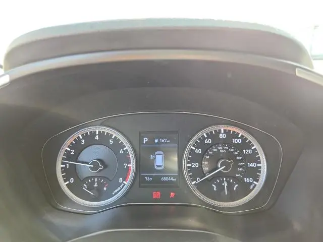 2019 HYUNDAI SANTA FE SE  