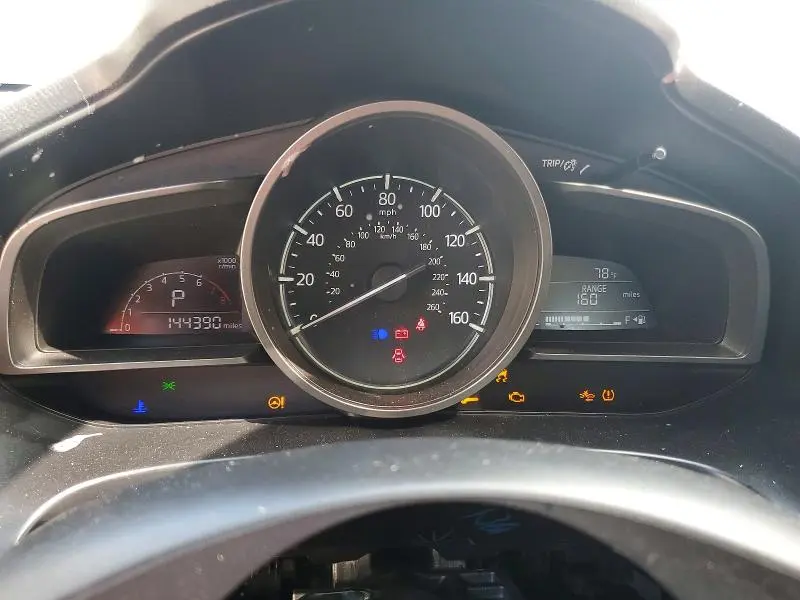 2018 MAZDA 3 TOURING  