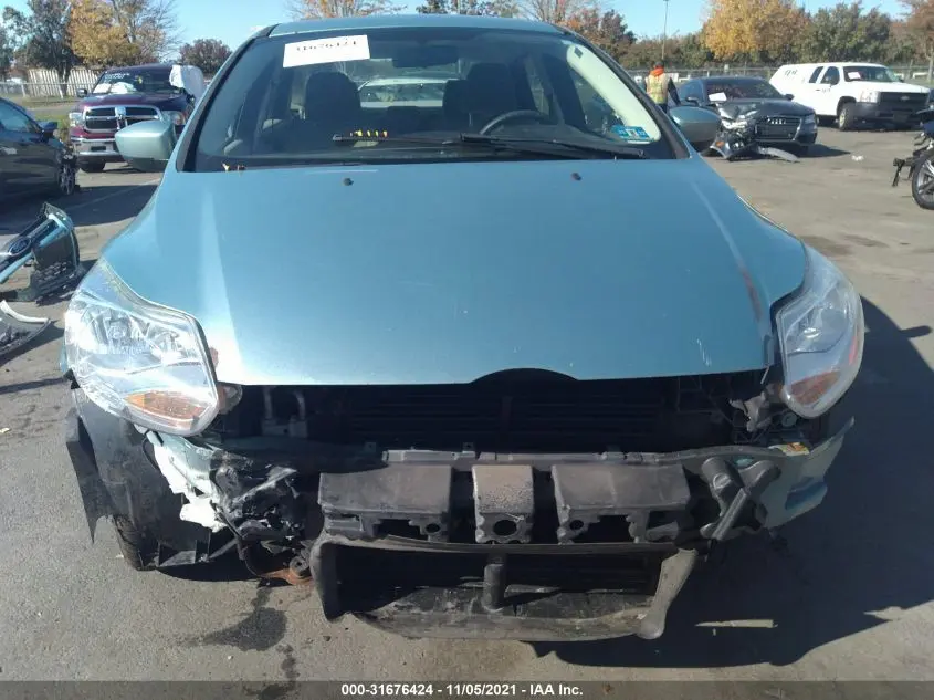 2012 FORD FOCUS SE