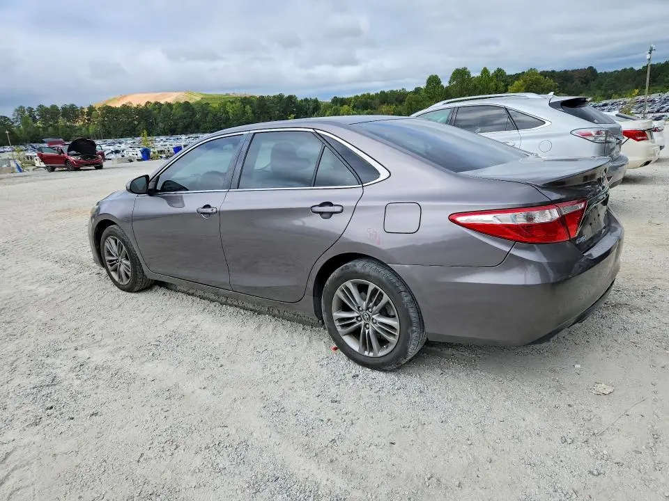 2017 TOYOTA CAMRY SE  