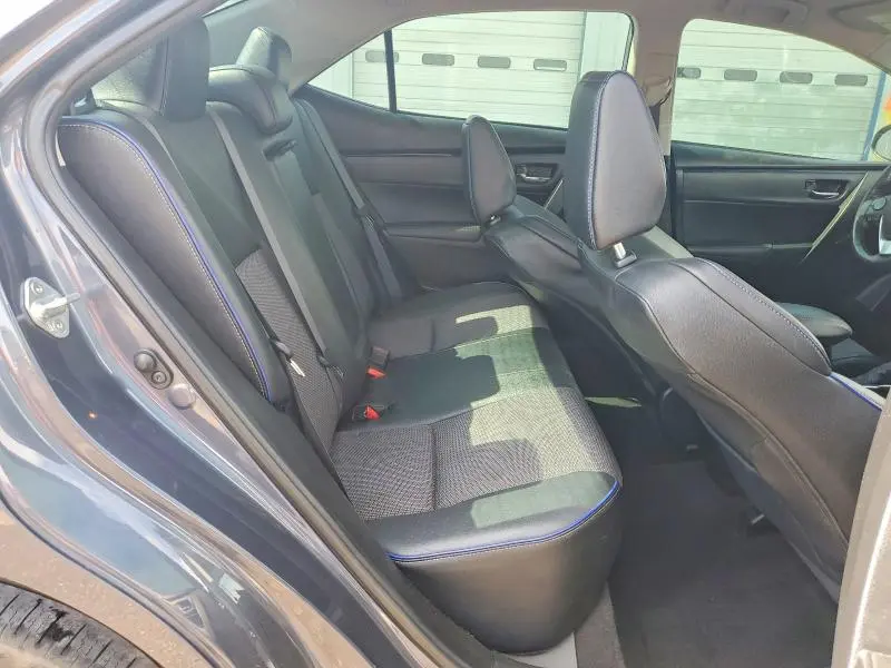 2019 TOYOTA COROLLA SE  