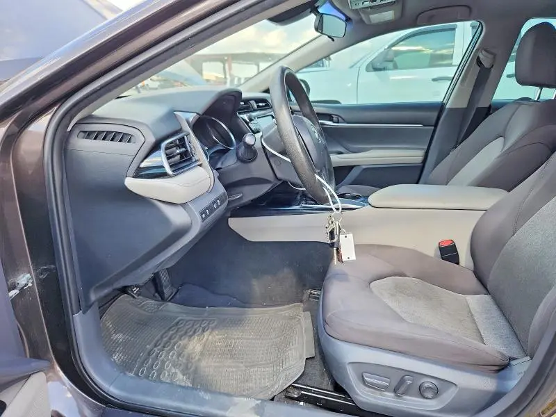 2019 TOYOTA CAMRY LE  
