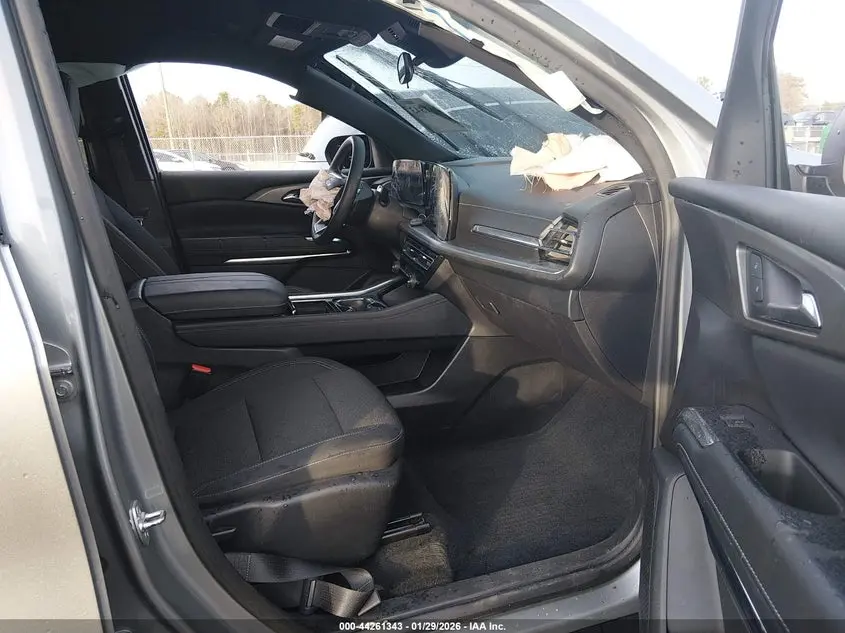 2024 CHEVROLET TRAVERSE FWD LS