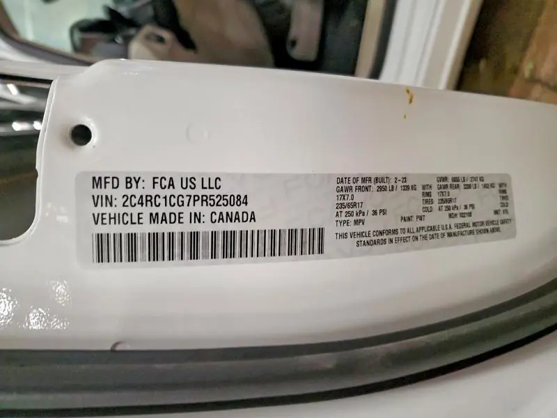 2023 CHRYSLER VOYAGER LX  