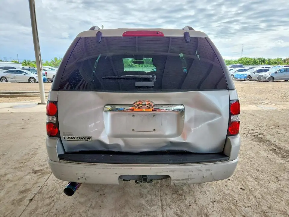 2010 FORD EXPLORER XLT  