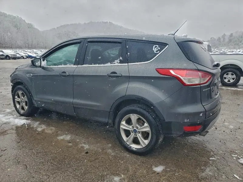 2016 FORD ESCAPE SE  