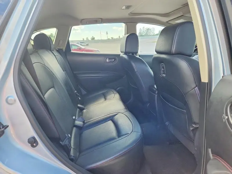 2013 NISSAN ROGUE S  