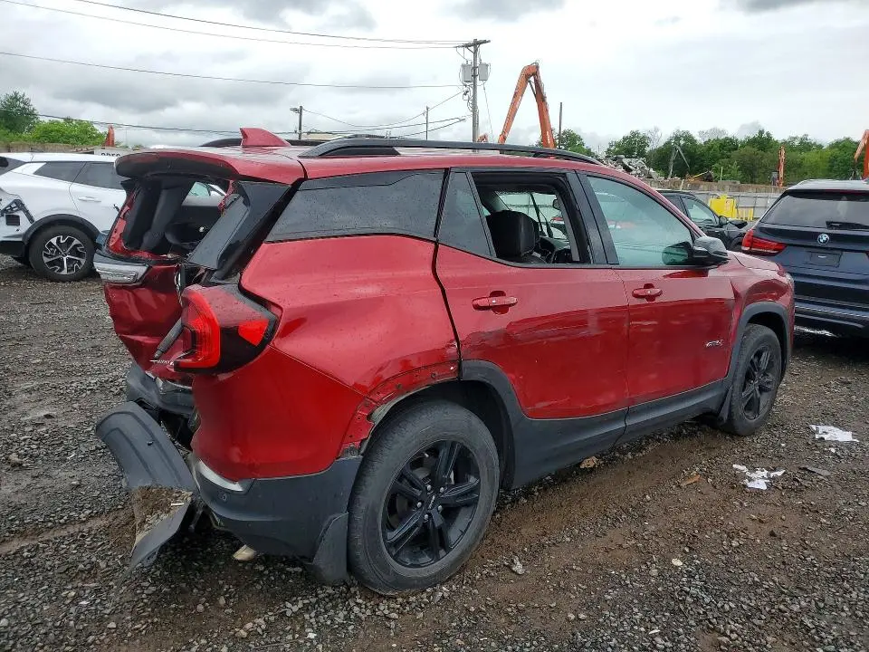 2022 GMC TERRAIN AT4  