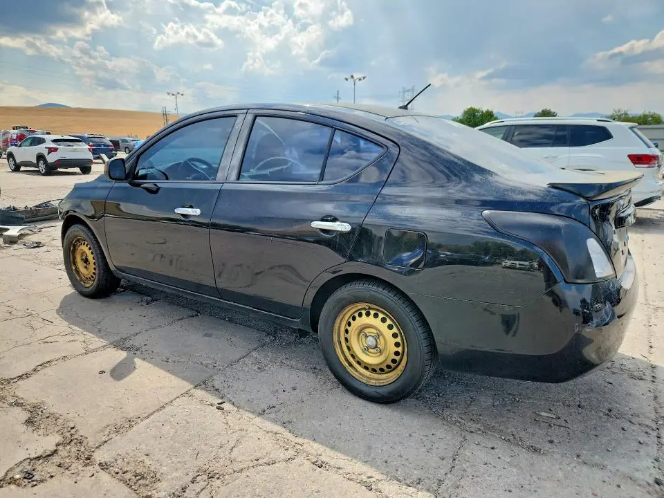 2013 NISSAN VERSA 1.6 S  