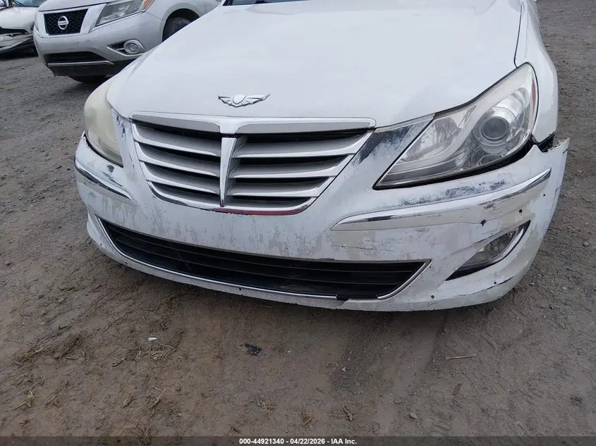 2013 HYUNDAI GENESIS 3.8