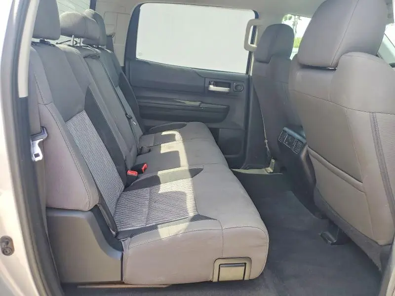 2015 TOYOTA TUNDRA SR5  