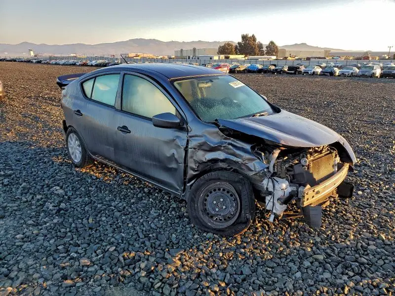 2018 NISSAN VERSA S  