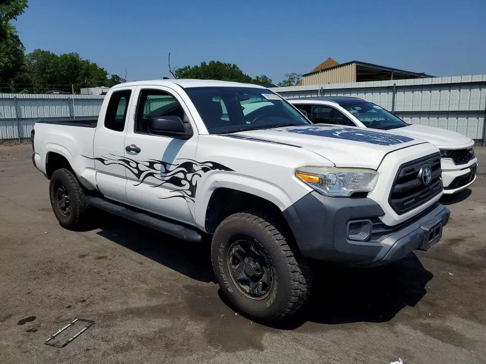 2016 TOYOTA TACOMA SR  