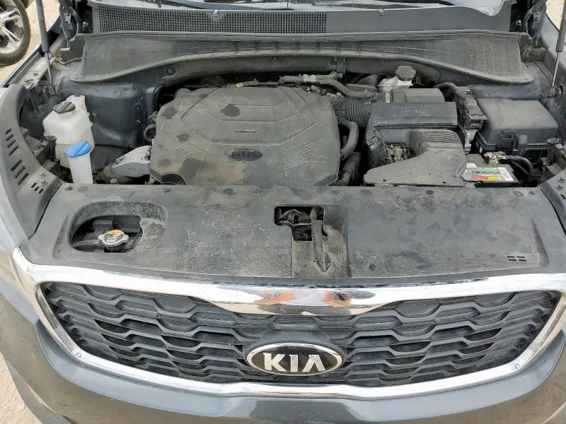2020 KIA SORENTO S  