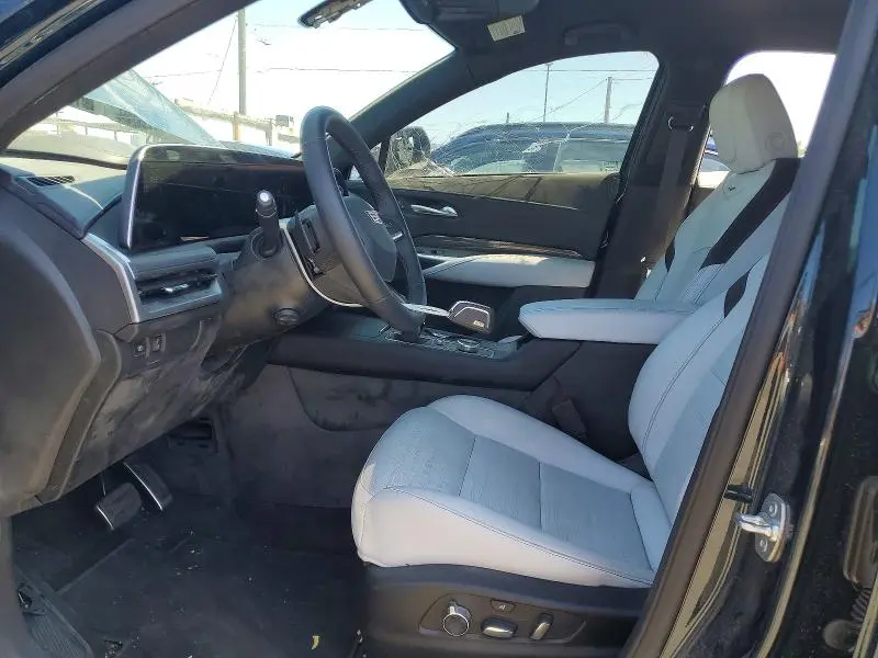2025 CADILLAC XT4 SPORT  