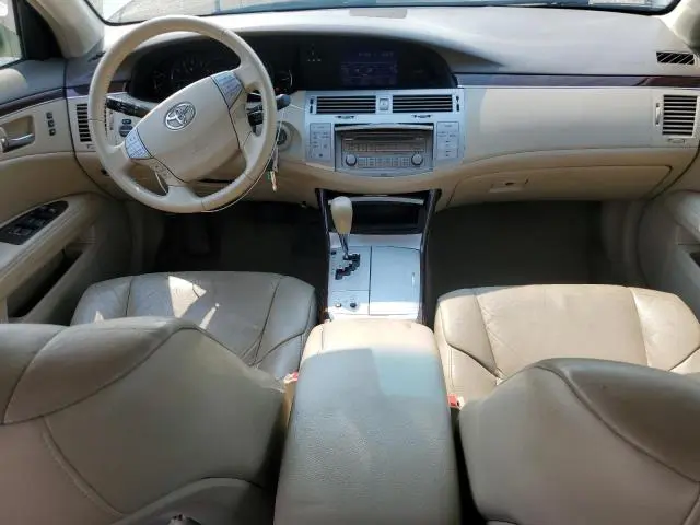 2010 TOYOTA AVALON XL  