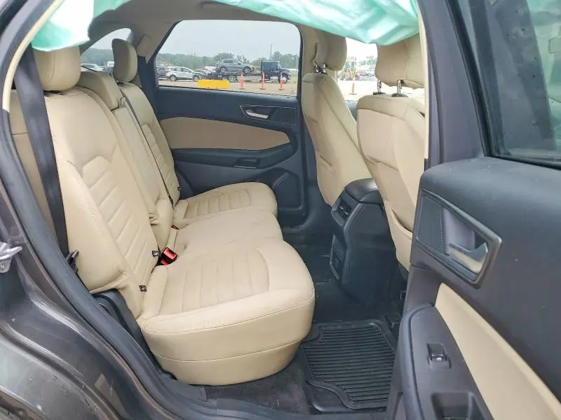 2018 FORD EDGE SE  