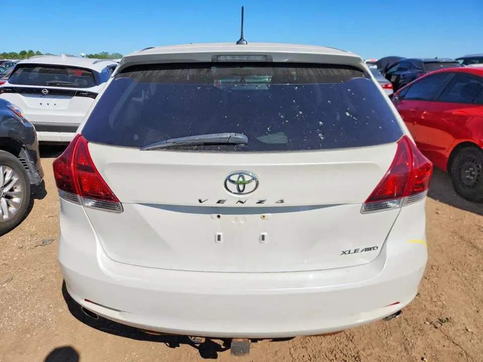 2013 TOYOTA VENZA XLE  
