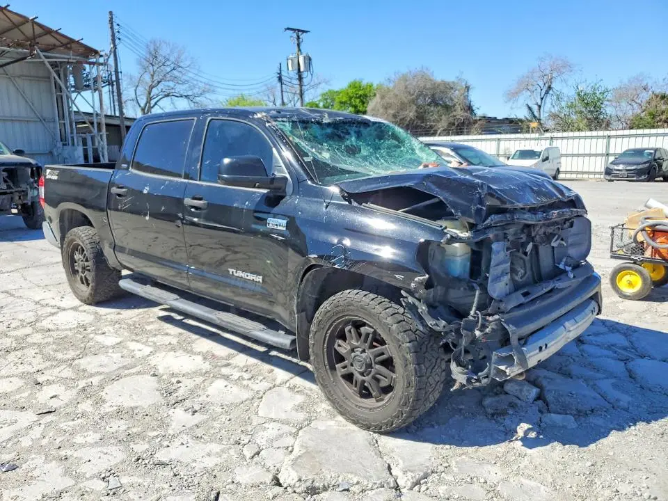 2014 TOYOTA TUNDRA SR5  