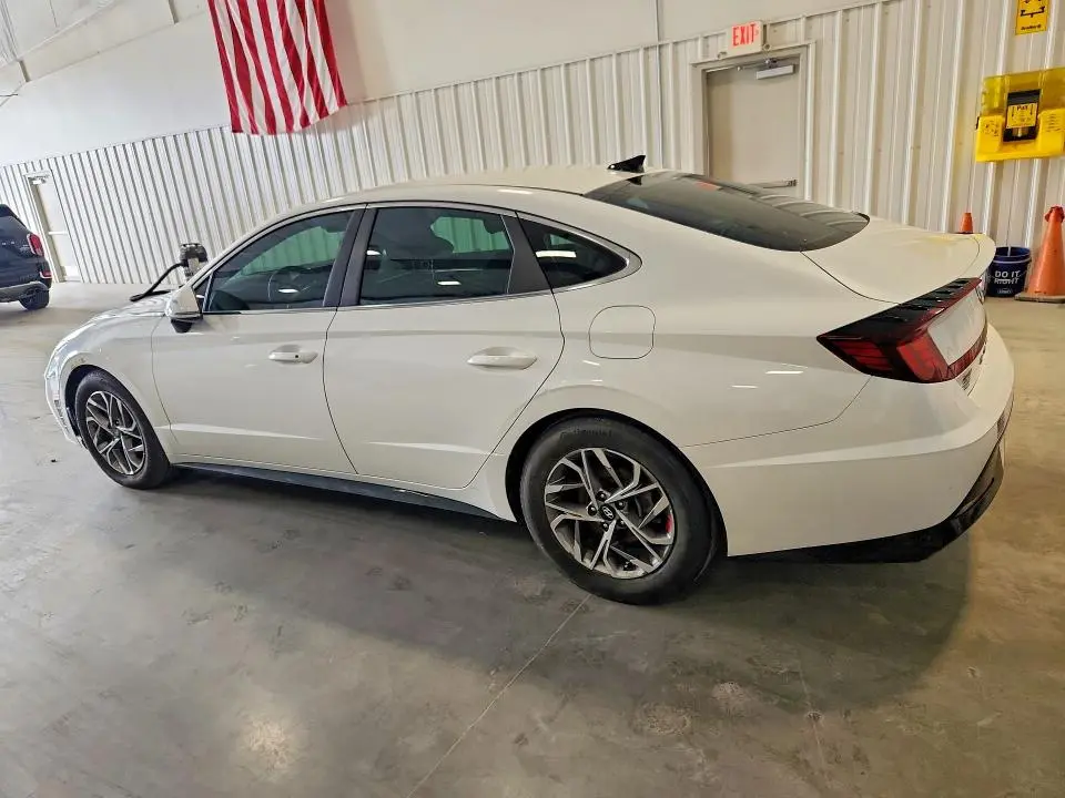 2022 HYUNDAI SONATA SEL  