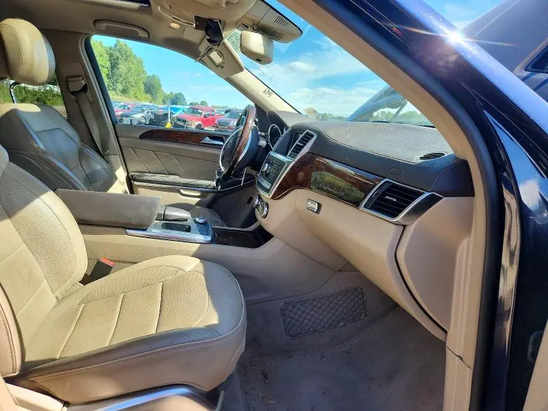 2014 MERCEDES-BENZ GL 550 4MATIC  