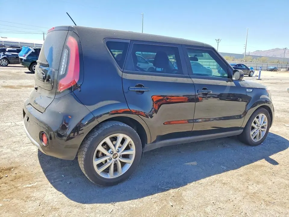 2017 KIA SOUL +  