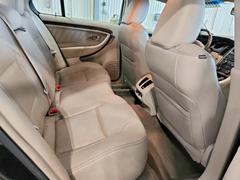 2011 FORD TAURUS LIMITED  