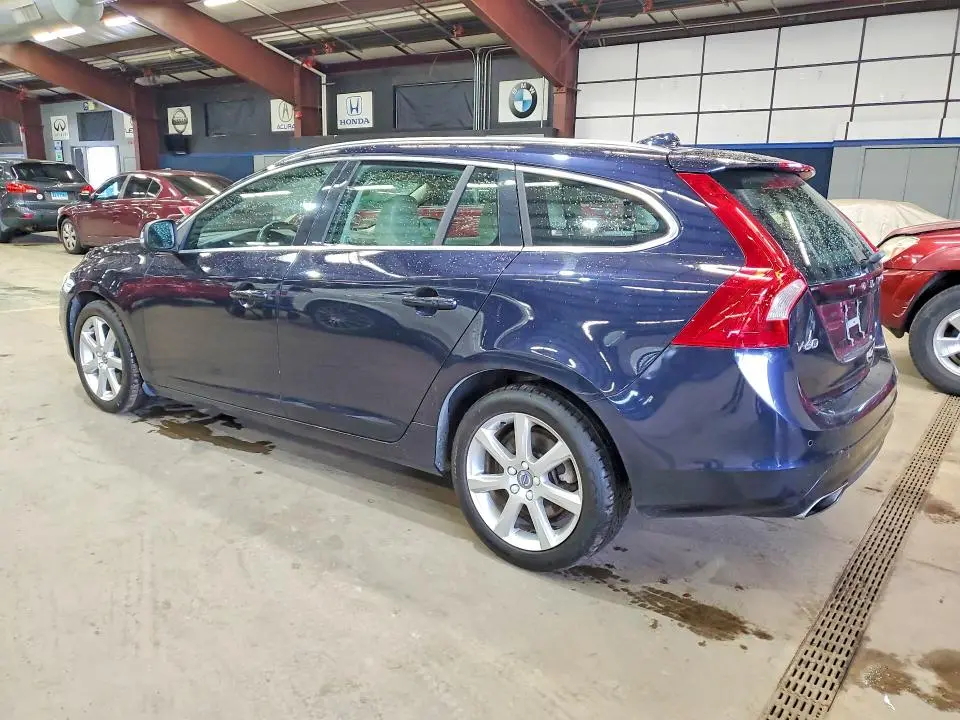 2016 VOLVO V60 T5 PREMIER  
