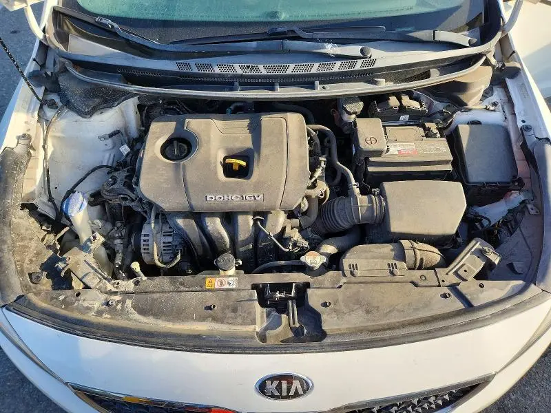 2017 KIA FORTE LX  
