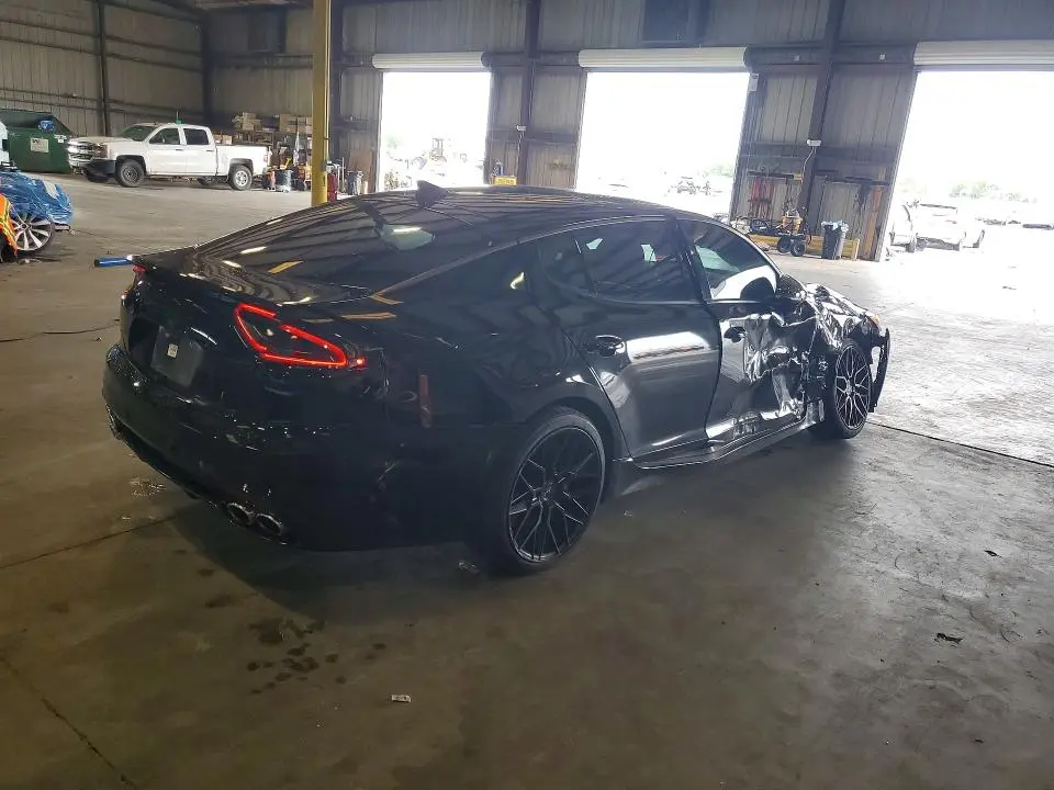 2020 KIA STINGER GT1  