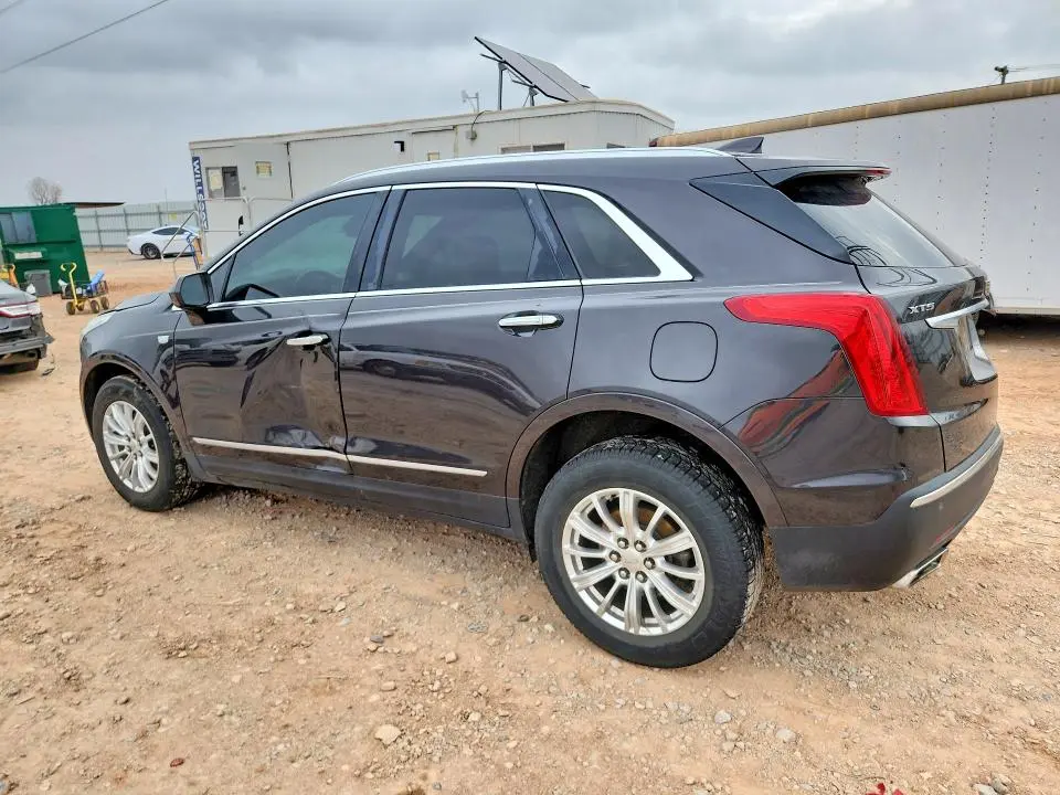 2017 CADILLAC XT5   