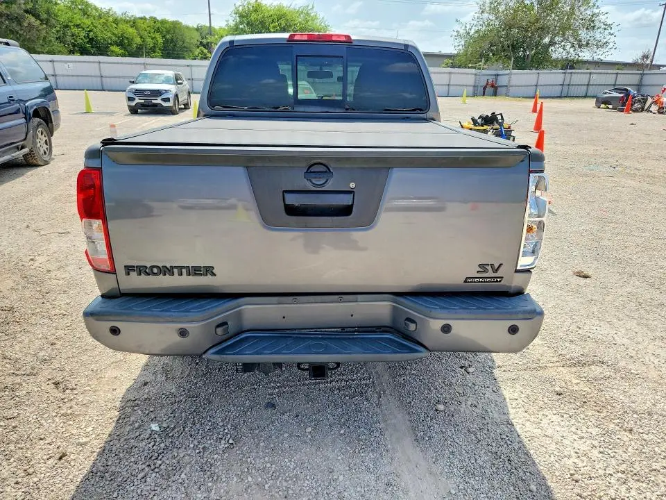 2018 NISSAN FRONTIER SV  