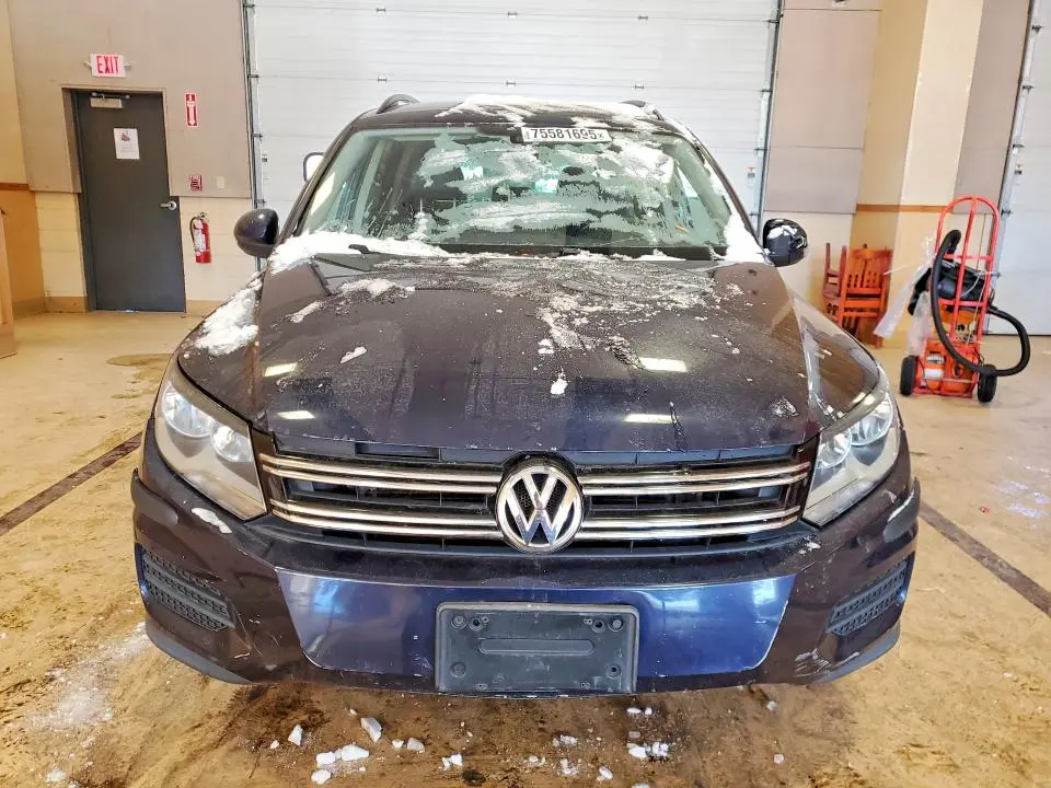 2016 VOLKSWAGEN TIGUAN S  