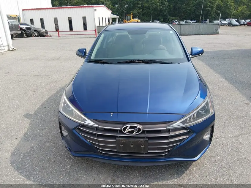 2019 HYUNDAI ELANTRA SE