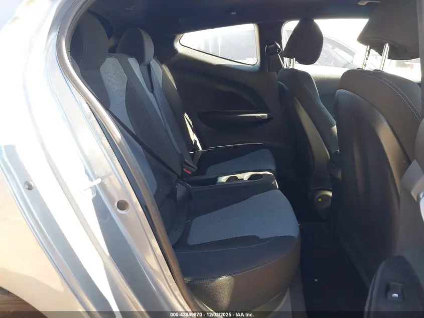 2019 HYUNDAI VELOSTER 2.0