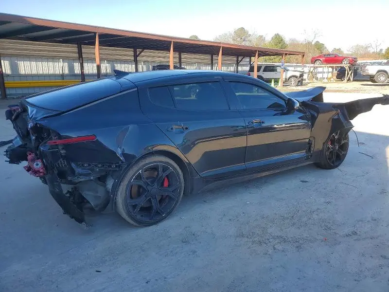 2018 KIA STINGER GT1  