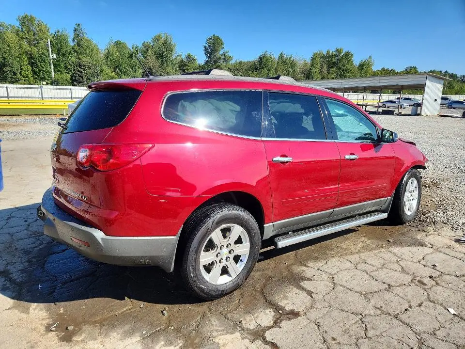 2012 CHEVROLET TRAVERSE LT  