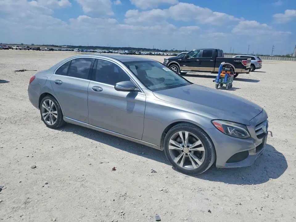 2015 MERCEDES-BENZ C 300  