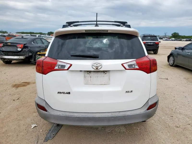 2015 TOYOTA RAV4 XLE  