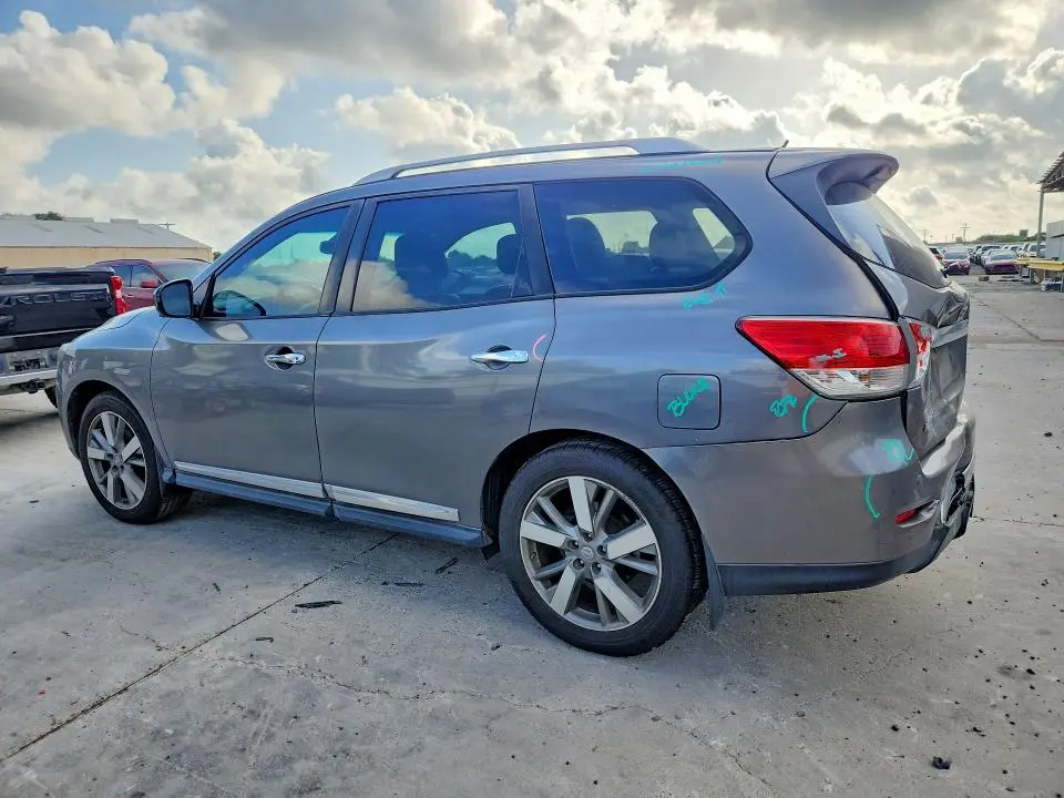2016 NISSAN PATHFINDER PLATINUM  