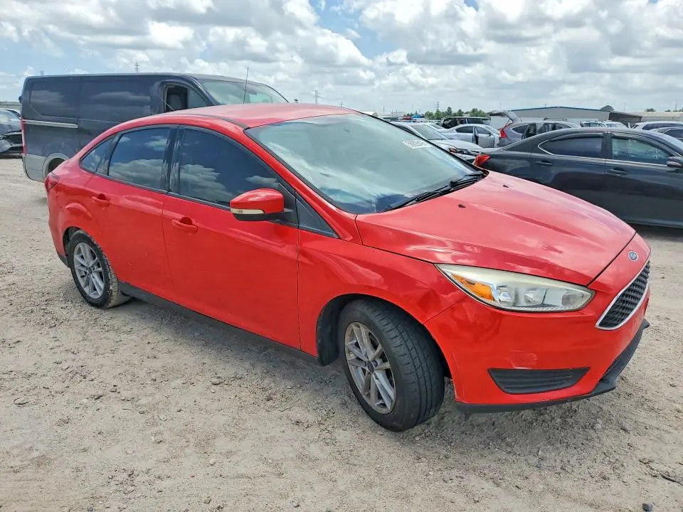 2016 FORD FOCUS SE  