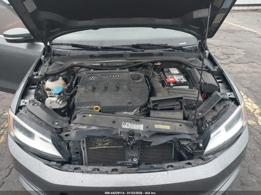 2015 VOLKSWAGEN JETTA 2.0L TDI SE