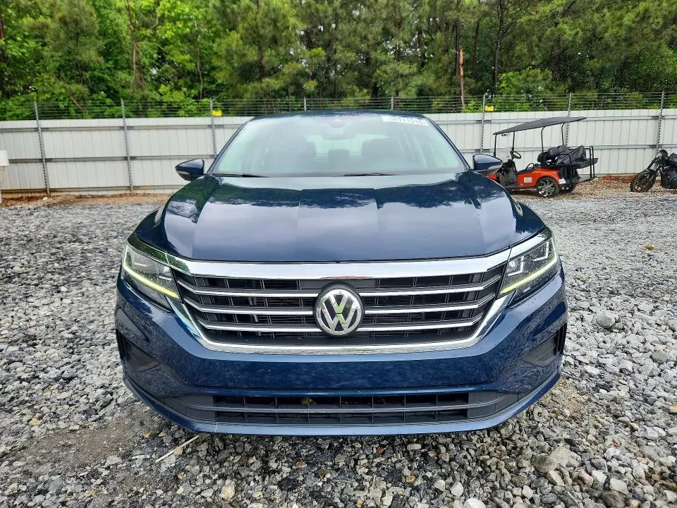 2022 VOLKSWAGEN PASSAT SE  